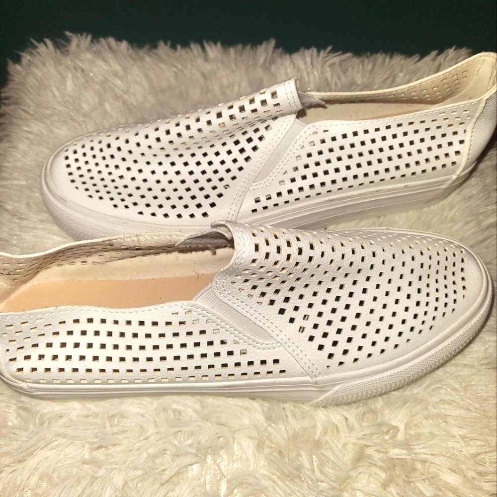 Restricted slip ons